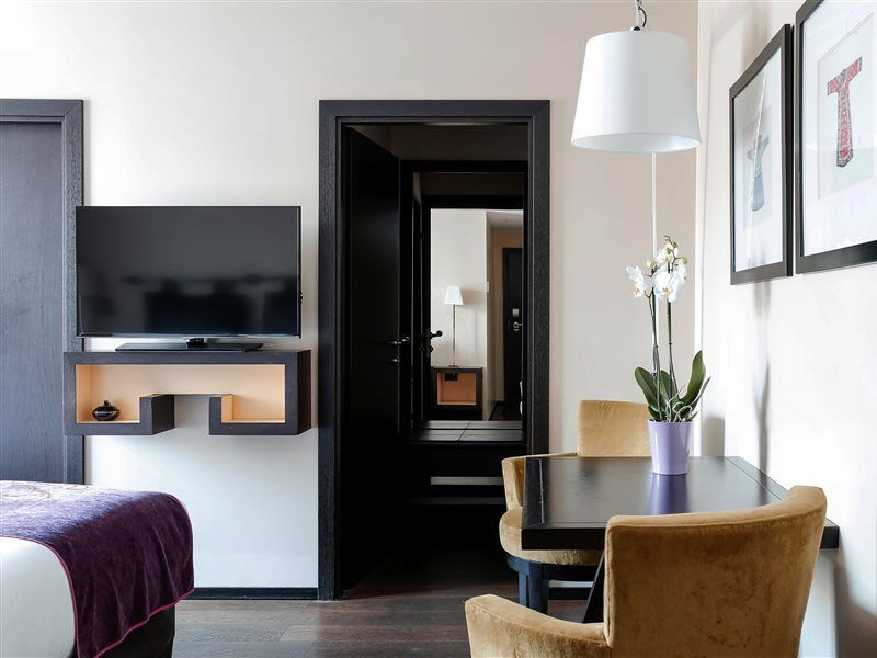 Eastwest Hotel By Malone Женева Екстериор снимка